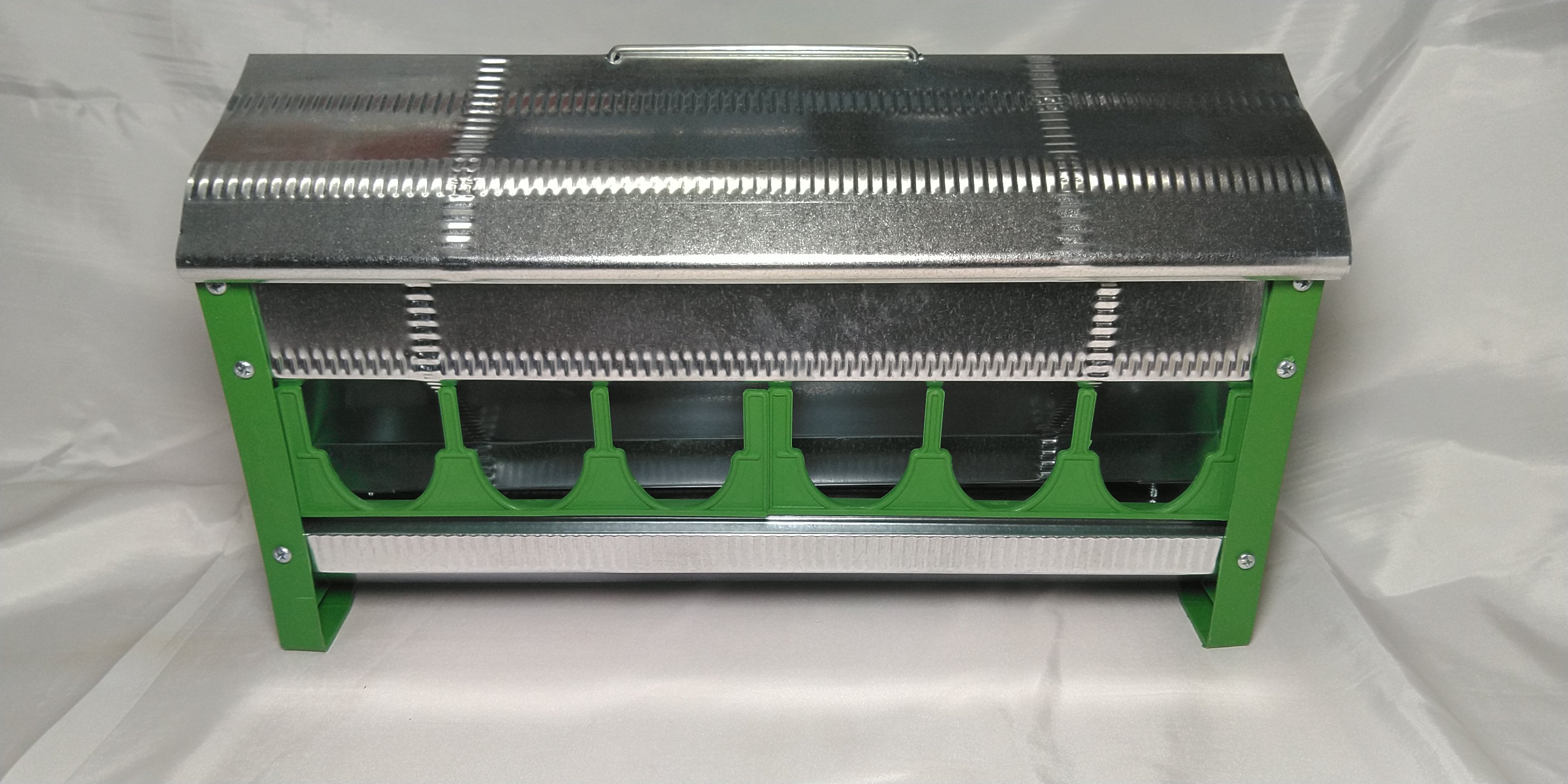 40 Cm Galvaniz Yanları Plastik Güvercin Yemlik